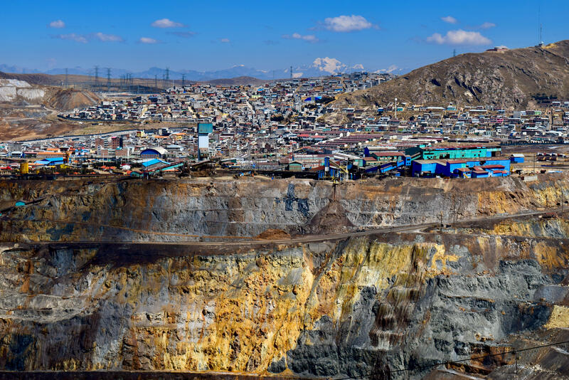 La mine de Cerro de Pasco s'enfonce de plus en plus dans la ville.